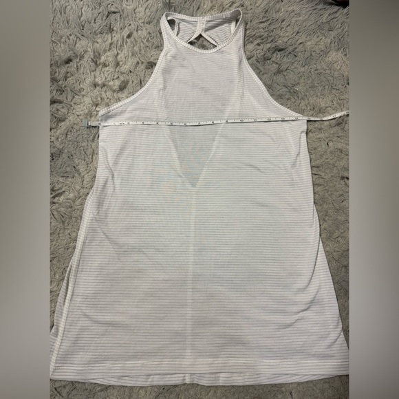Lululemon trapeze twist tank white EST size 4 - Picture 5 of 8